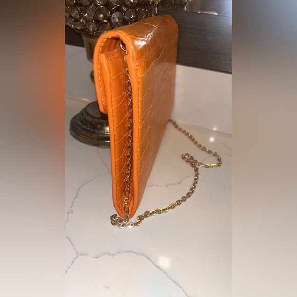 🥂Zara Orange Cross-Body Clutch - crocodile embossed - Picture 8 of 12